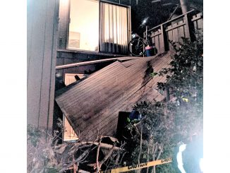 The second-floor balcony at 50 E. Middlefield Road in Mountain View collapsed on Wednesday night. Photo submitted by Post reader Roger Noel.