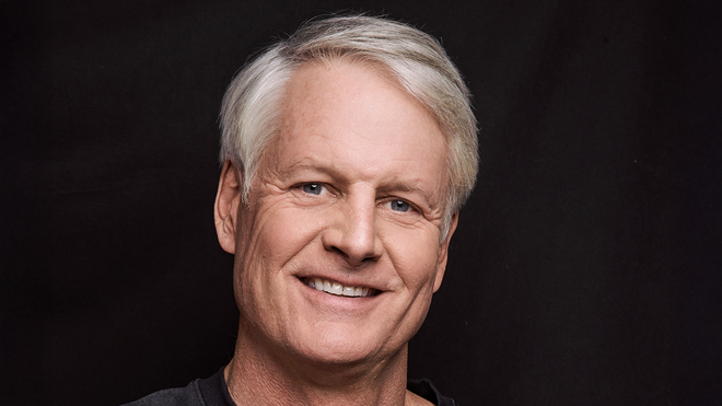 Stanford hires former Nike CEO as athletic director